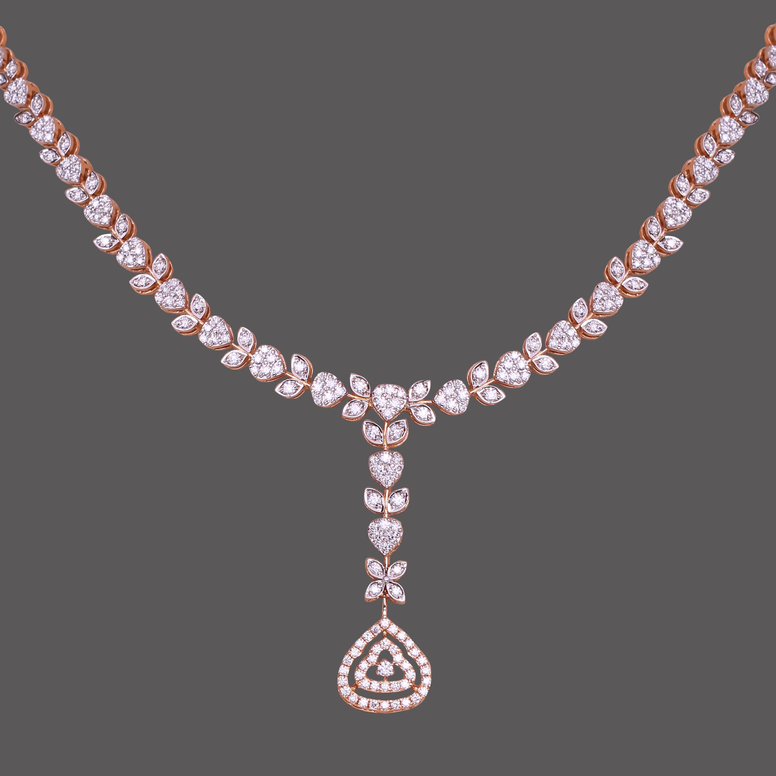 Elegant Diamond Necklace Elegant Diamond Necklace
