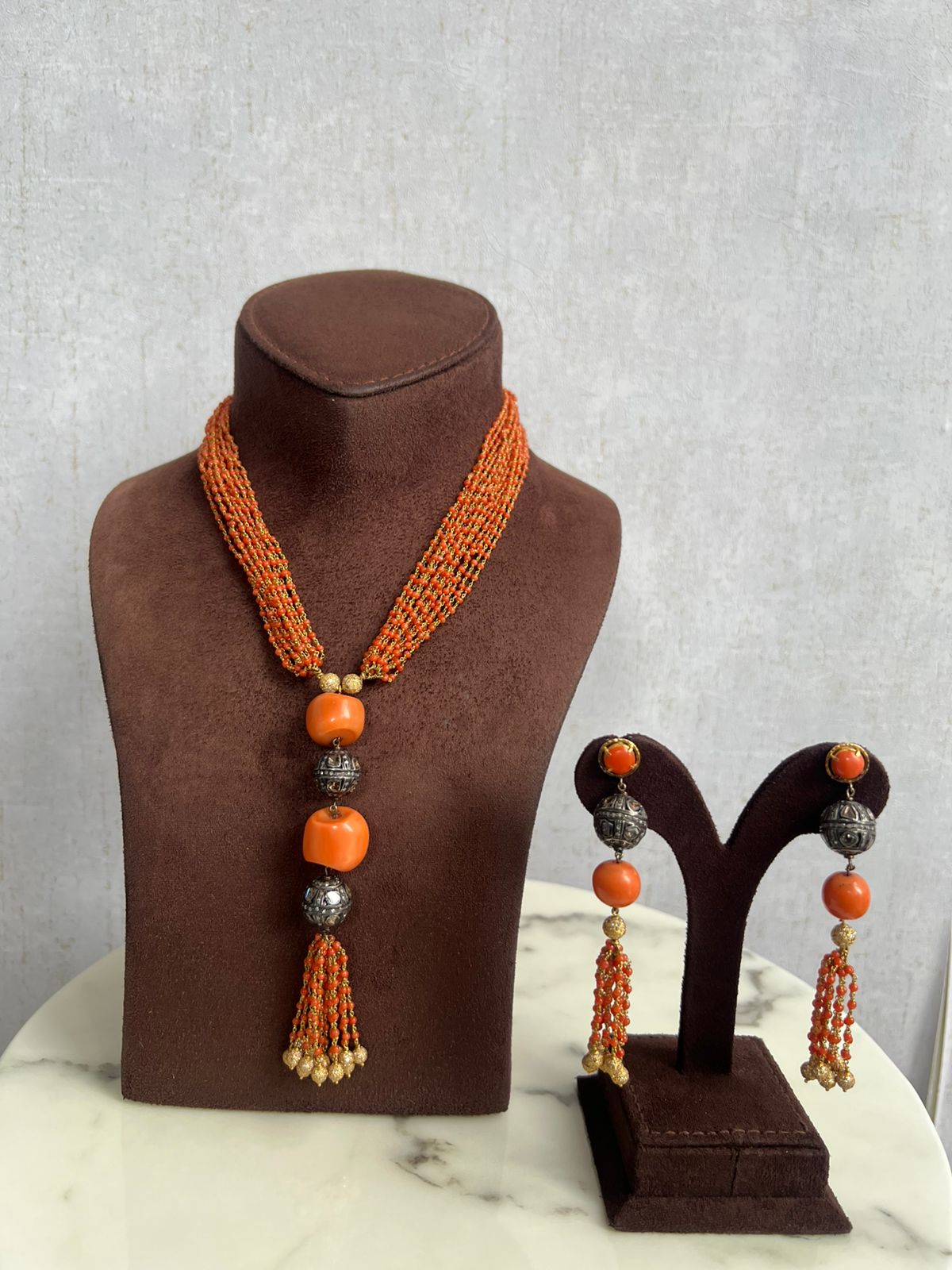 Exclusive Victorian coral beads necklace set Exclusive Victorian coral beads necklace set