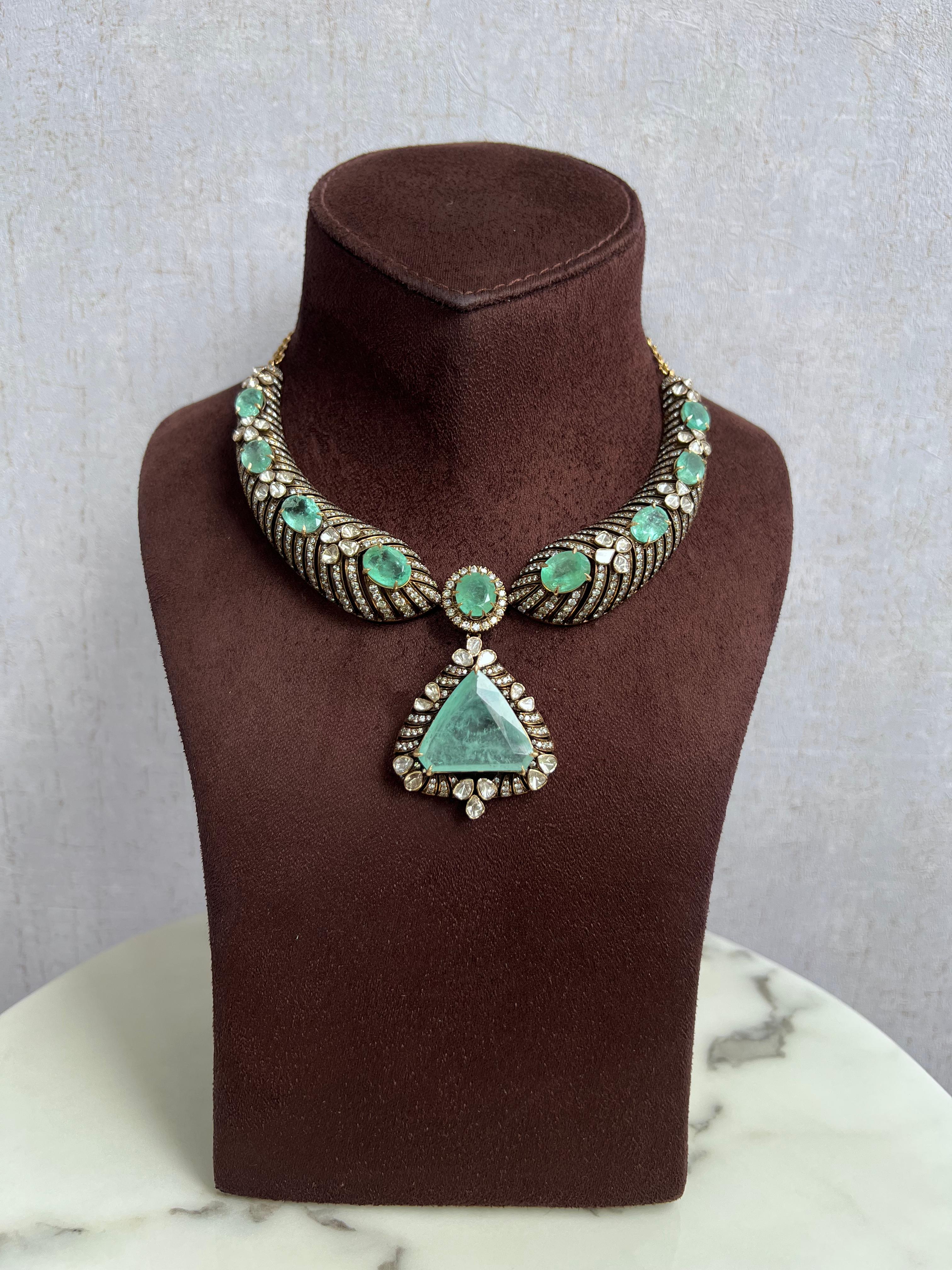 Detachable Victorian Kanti with Russian Emerald Detachable Victorian Kanti with Russian Emerald